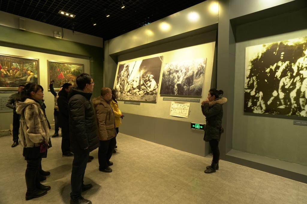 参观魏拯民烈士纪念馆