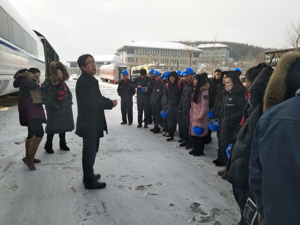 城轨分院领导接待到访师生