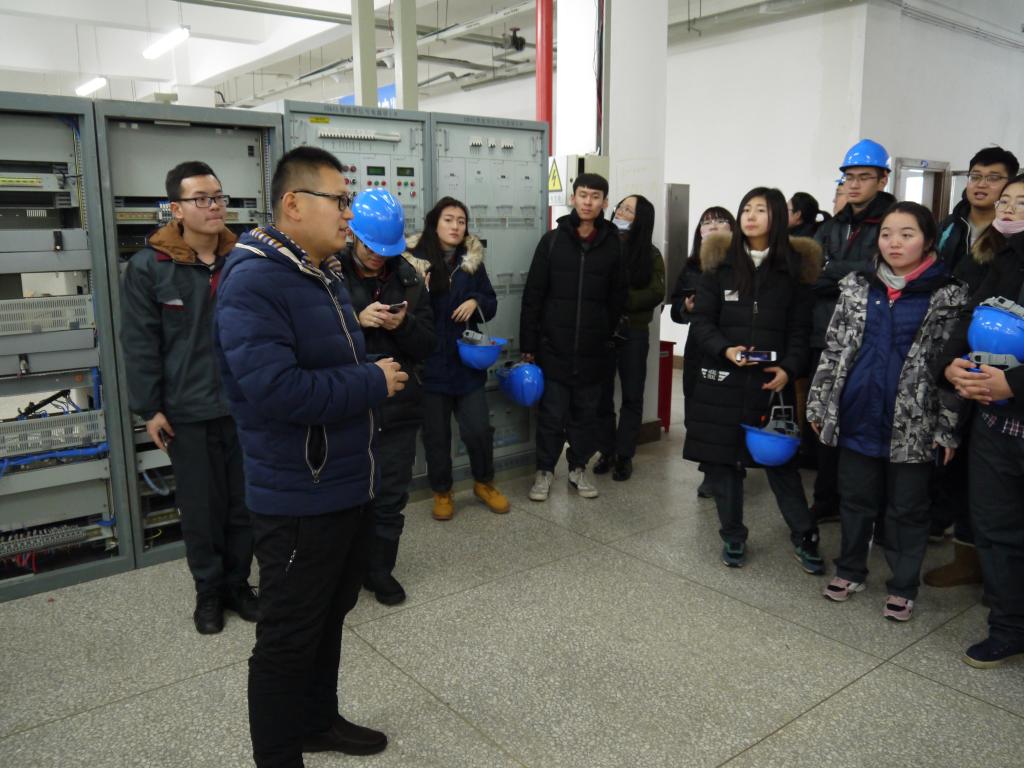 信号分院宋福顺老师介绍实训教学项目开展情况